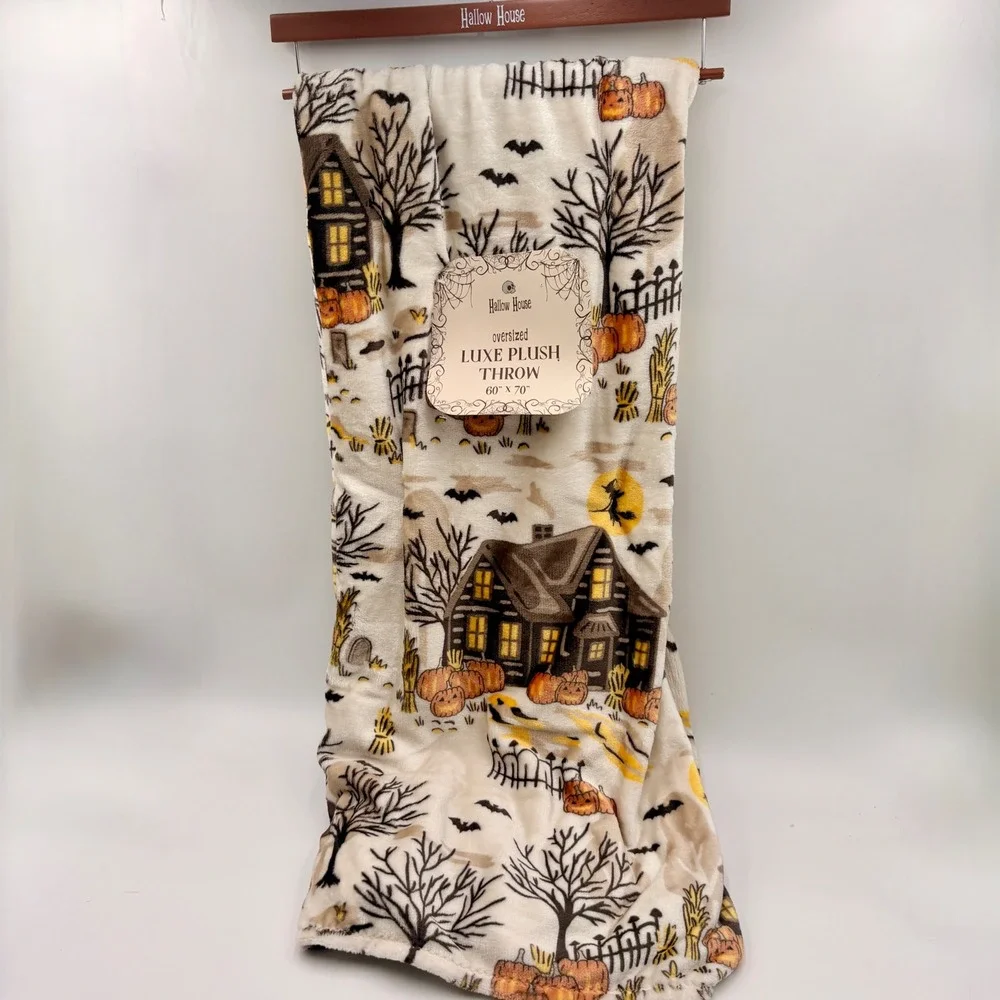 Hallow House Halloween Luxe Plush Throw Blanket and Decorative Pillow Set Cream